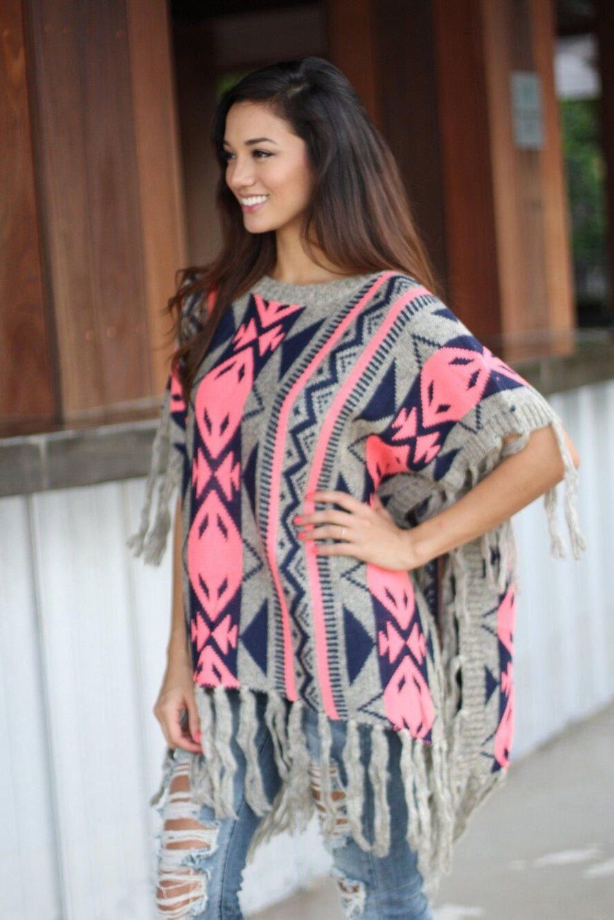 Aztec Fringe Poncho Sweater M Pink Knit Tribal Caftan Cardigan Boho 70s Festival - Picture 9 of 12